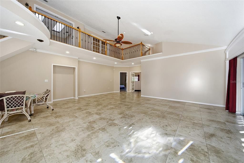 2170 Oak Forest Ln Palm Harbor, FL 34683 - Thumbnail 4