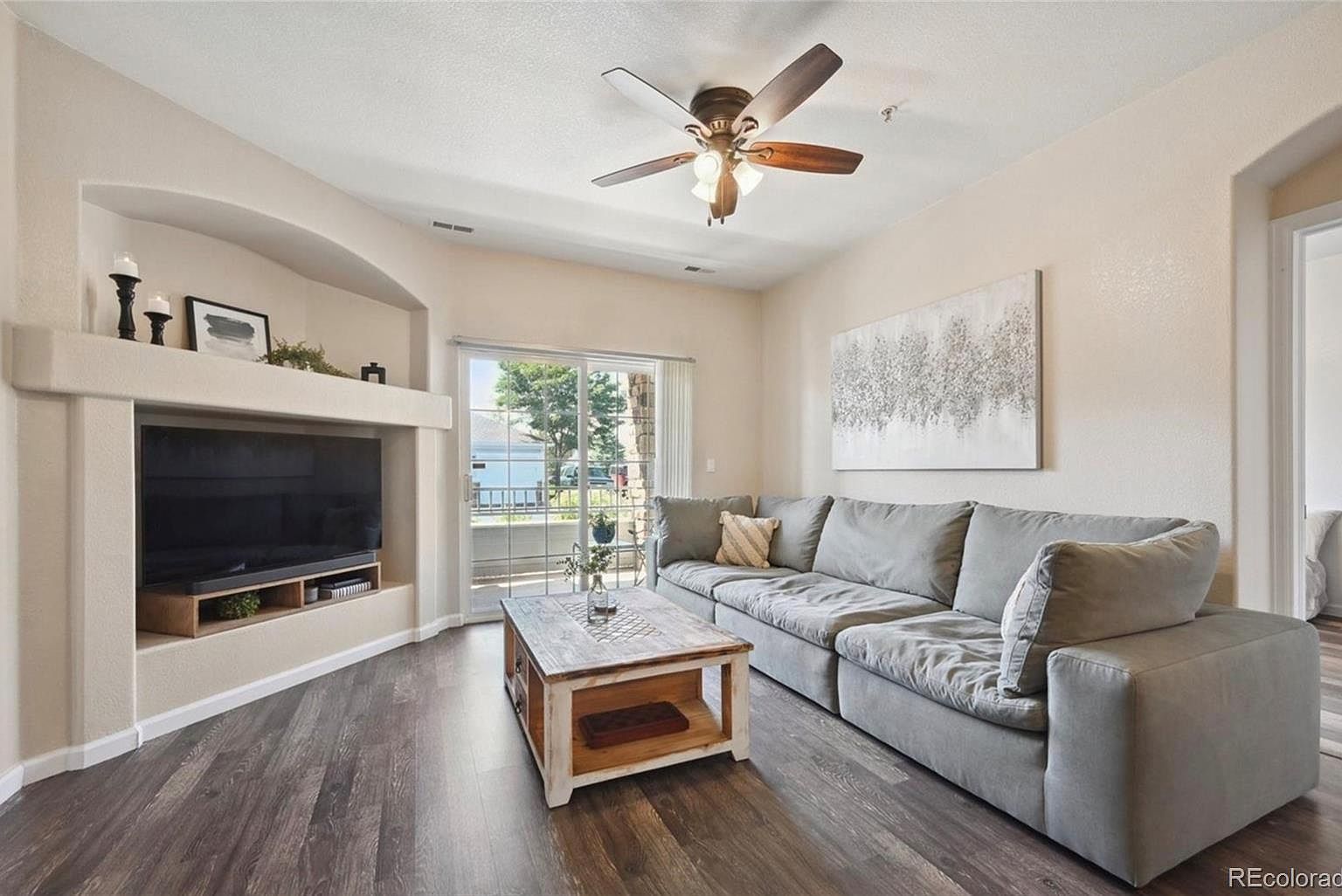 5255 Memphis St UNIT 207 Denver, CO 80239 - Thumbnail 4