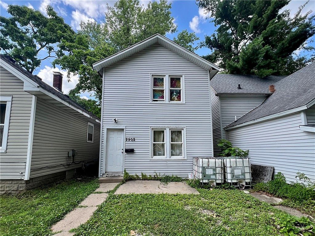 2502 Pine Ave Mattoon, IL 61938 - Thumbnail 4