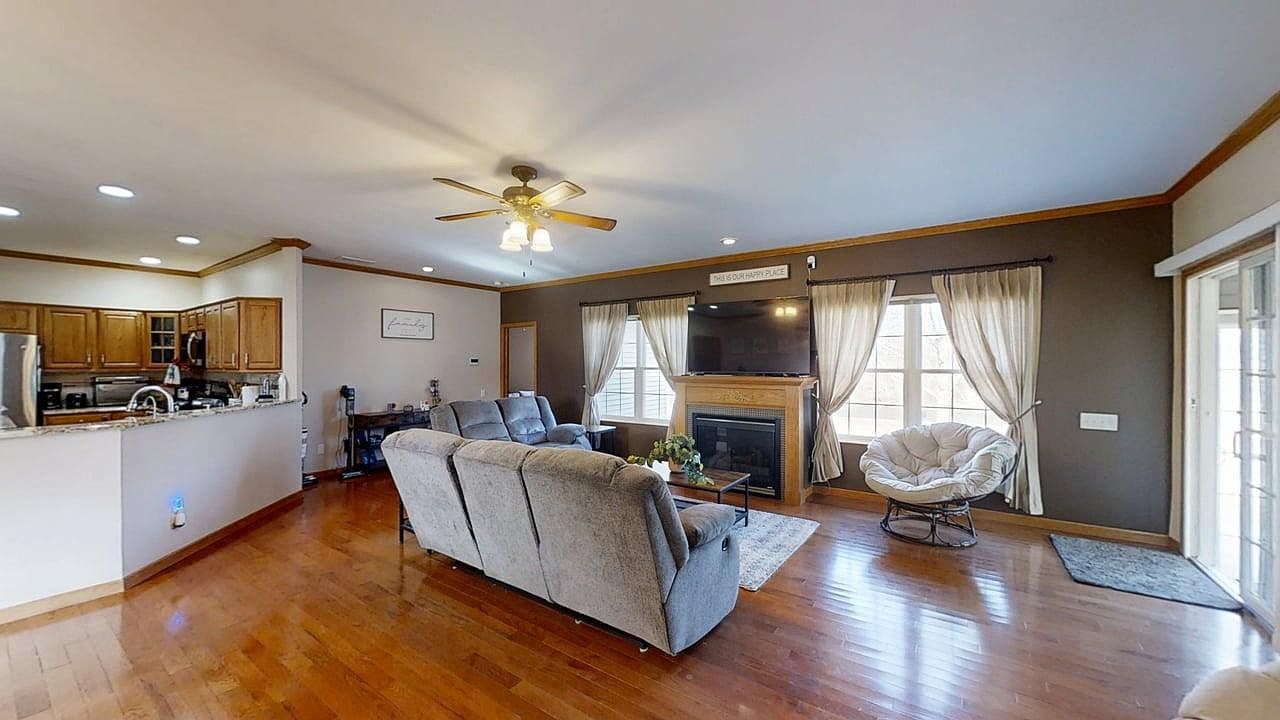 1414 E Heather Dr Mahomet, IL 61853 - Thumbnail 4