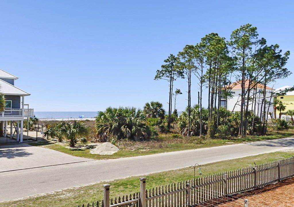 329 Treasure Dr Port Saint Joe, FL 32456 - Thumbnail 4