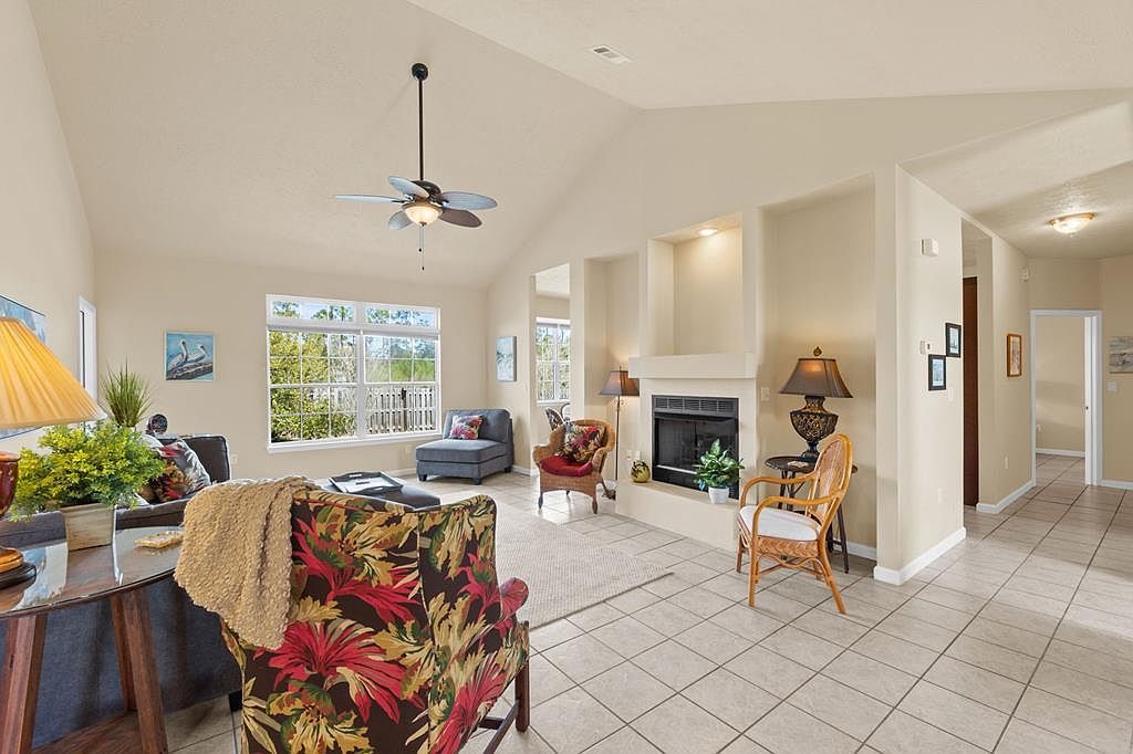 622 Gulf Aire Dr Port Saint Joe, FL 32456 - Thumbnail 4