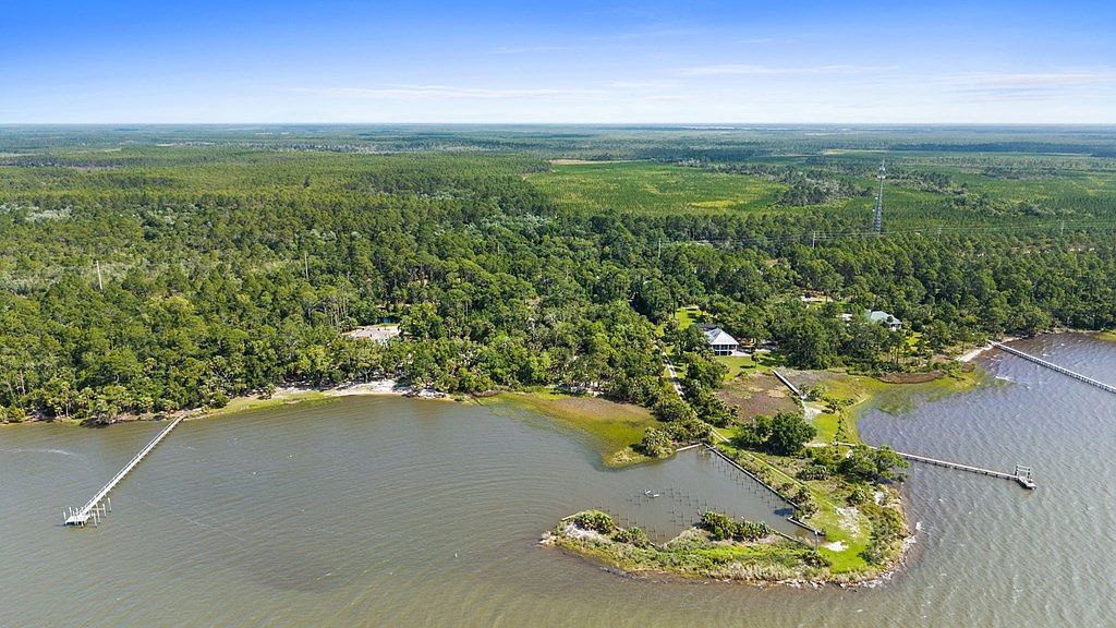 2536 County Road 30a Apalachicola, FL 32320 - Thumbnail 4
