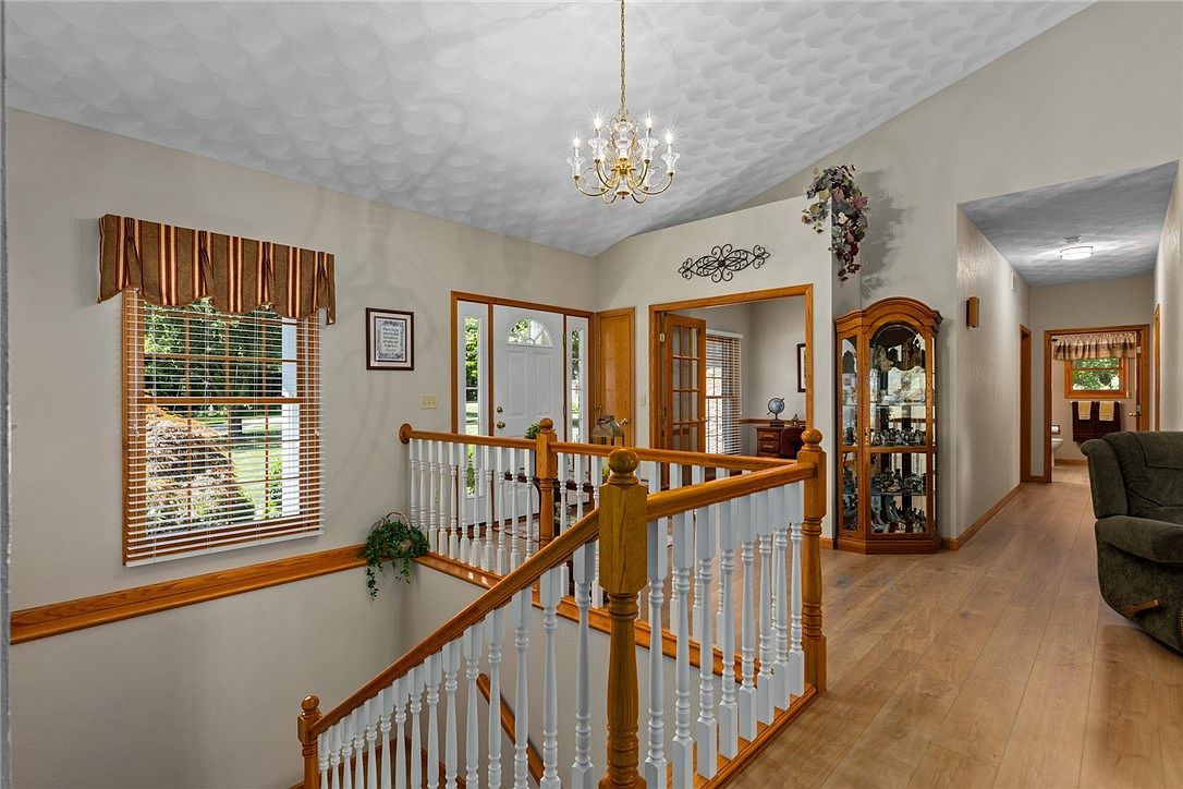 8434 N Meadowview Rd Effingham, IL 62401 - Thumbnail 4