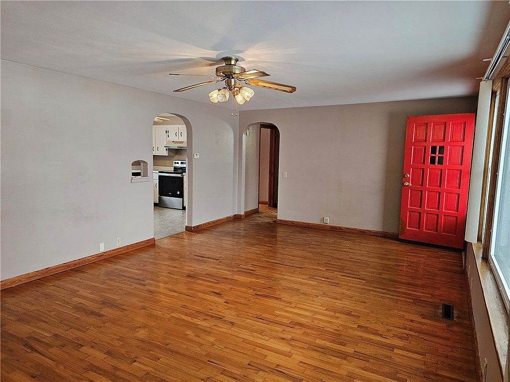 104 E Ohio St Greenup, IL 62428 - Thumbnail 4