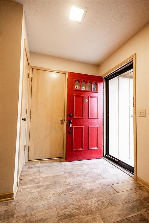 1303 N 43rd St Saint Joseph, MO 64506 - Thumbnail 4