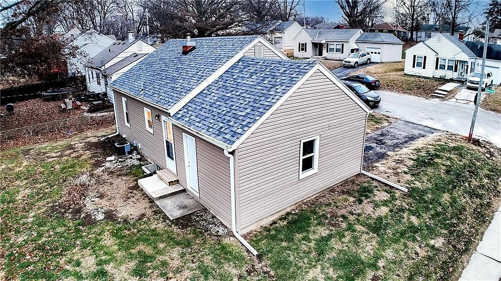 2201 Monterey Dr Saint Joseph, MO 64507 - Thumbnail 4