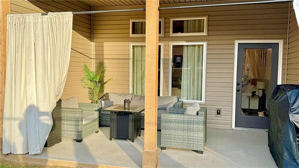 3000 Sheffield Lane St Joseph, MO 64506 - Thumbnail 4