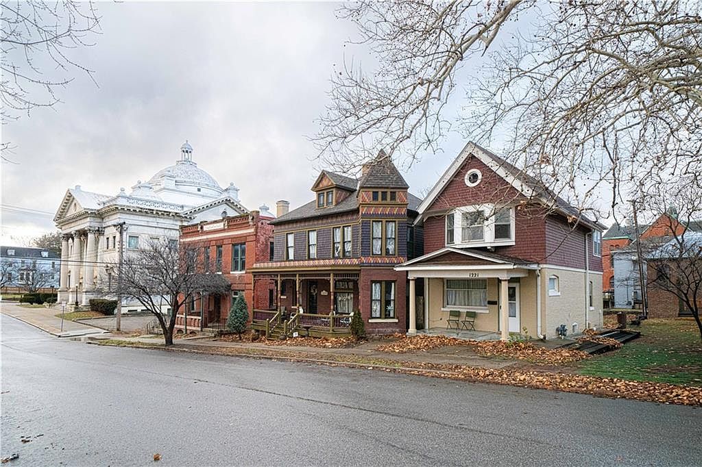 1221 Felix St Saint Joseph, MO 64501 - Thumbnail 4