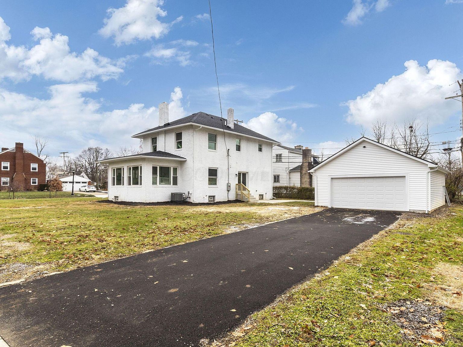 291 Sherborne Dr Columbus, OH 43219 - Thumbnail 4