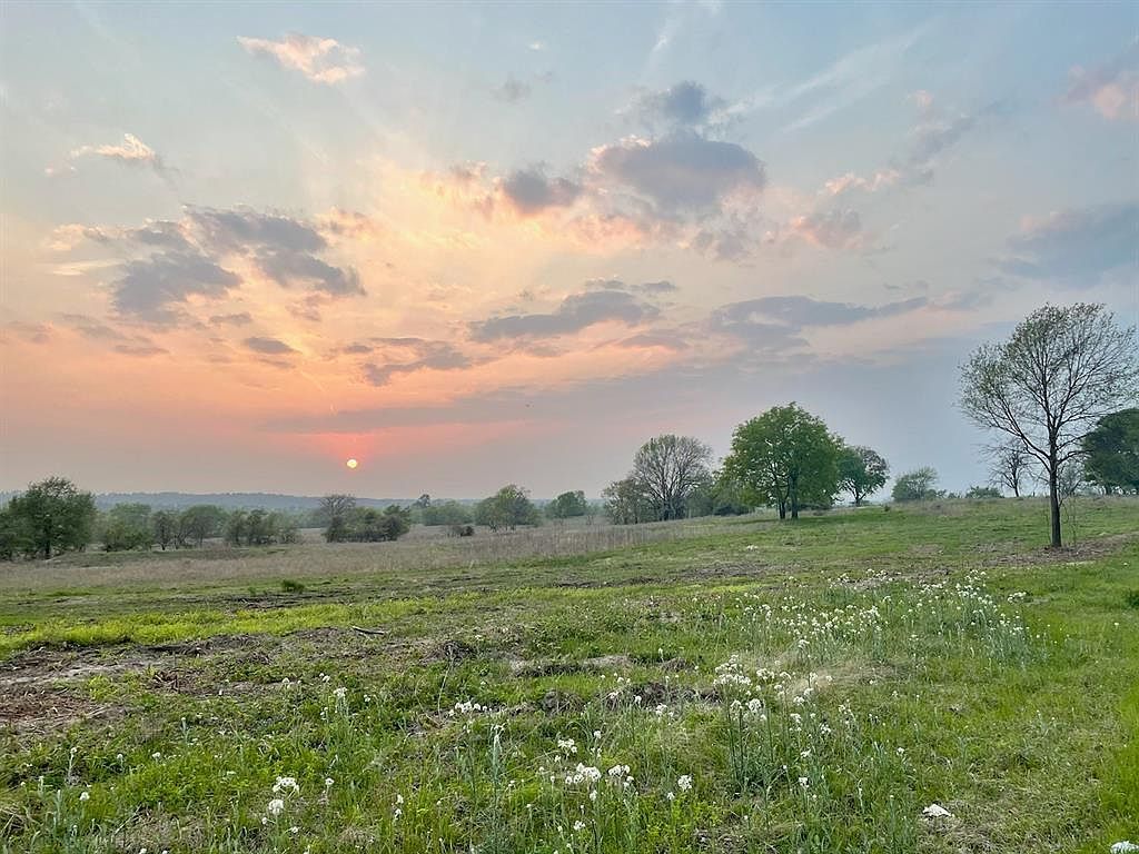 63 Hadley Creek Bnd Huntsville, TX 77320 - Thumbnail 4