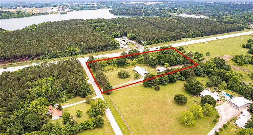 12488 Anderson Rd Willis, TX 77318 - Thumbnail 4