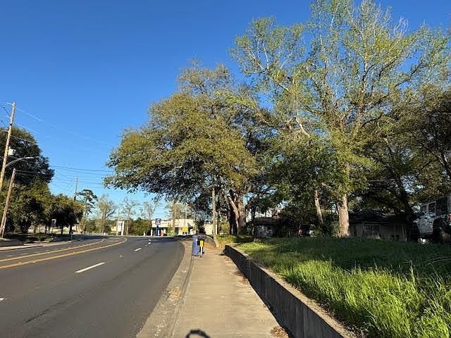 3117-3115 3107 Montgomery Rd Huntsville, TX 77340 - Thumbnail 4