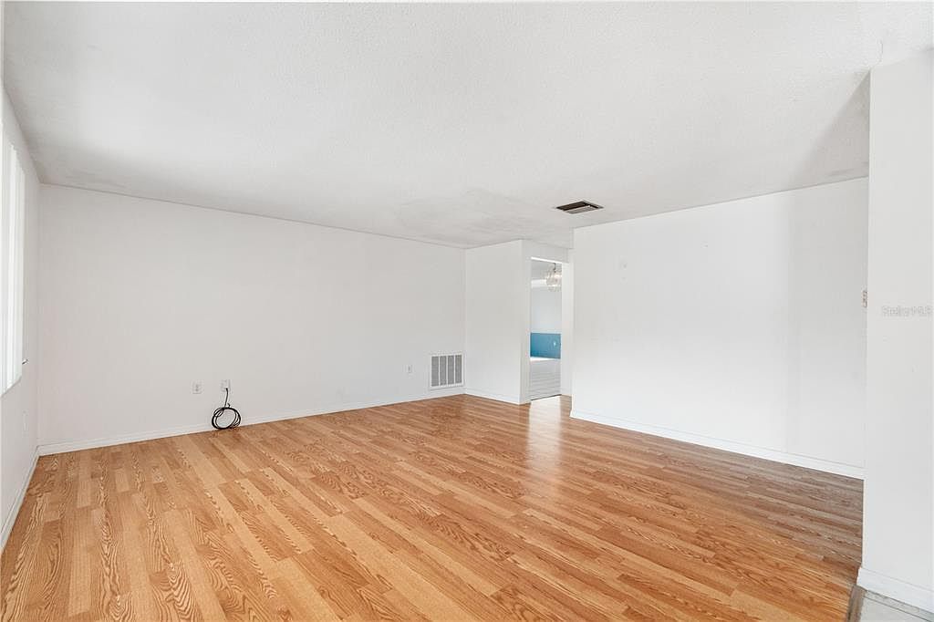 10841 Piccadilly Rd Port Richey, FL 34668 - Thumbnail 4