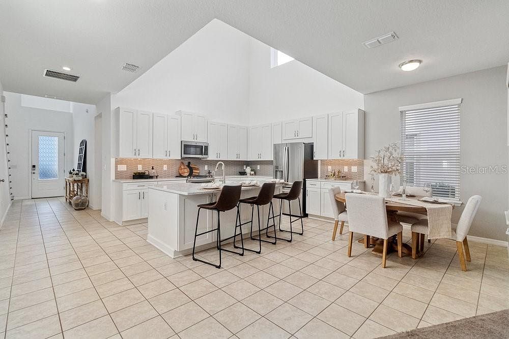 13728 Stevenson Ln Odessa, FL 33556 - Thumbnail 4