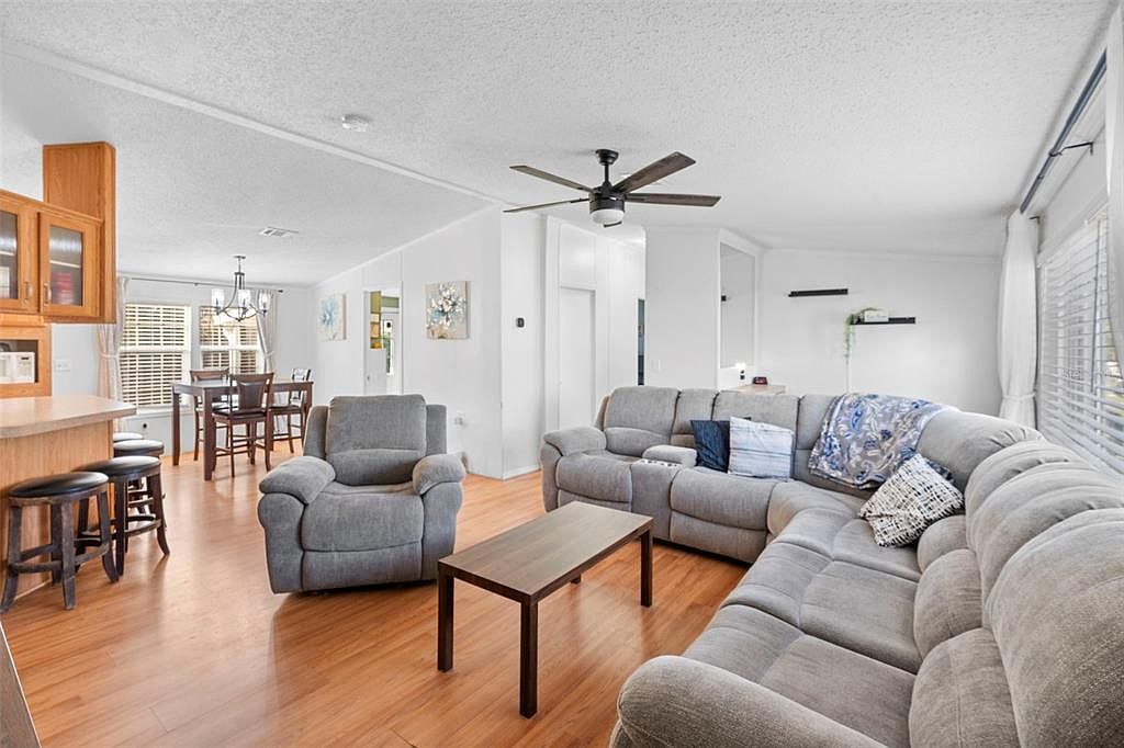 18 Florence Blvd Debary, FL 32713 - Thumbnail 4