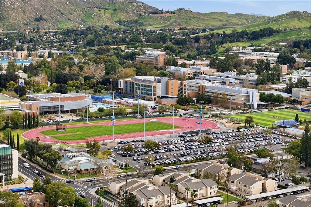 1142 W Blaine St APT 201 Riverside, CA 92507 - Thumbnail 4