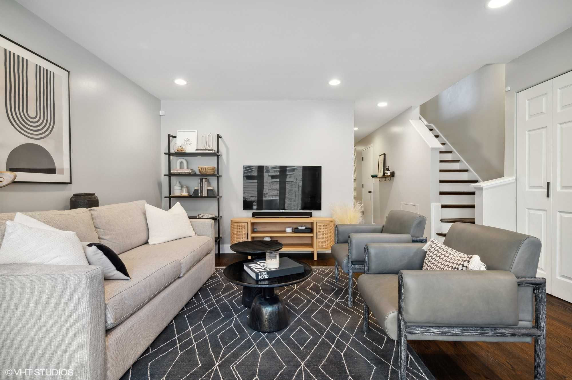 2343 North Wayne Avenue, Chicago, IL, USA, 60614 - Thumbnail 4