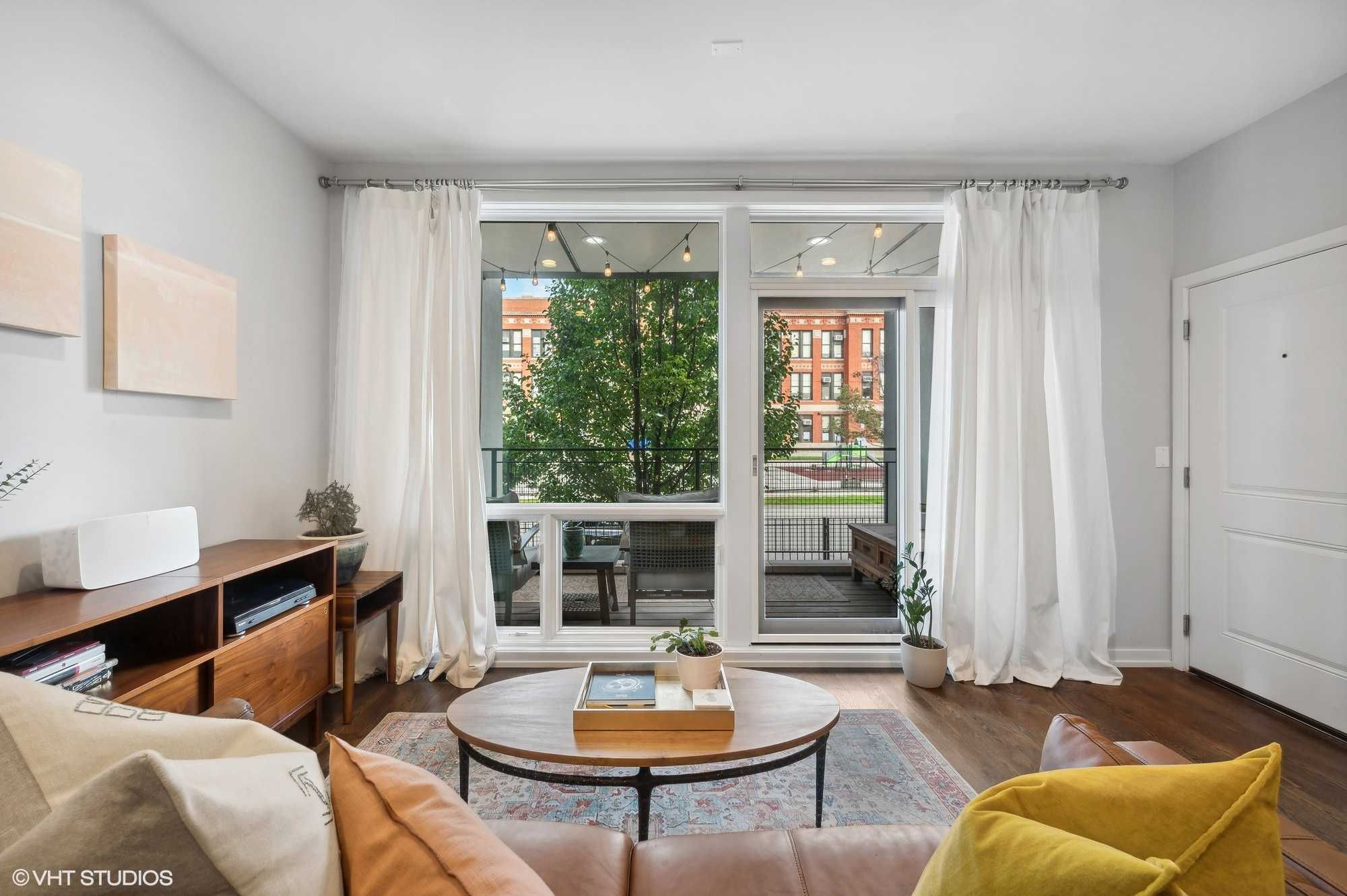 842 N Campbell Ave unit 1n, Chicago, IL 60622, USA - Thumbnail 4