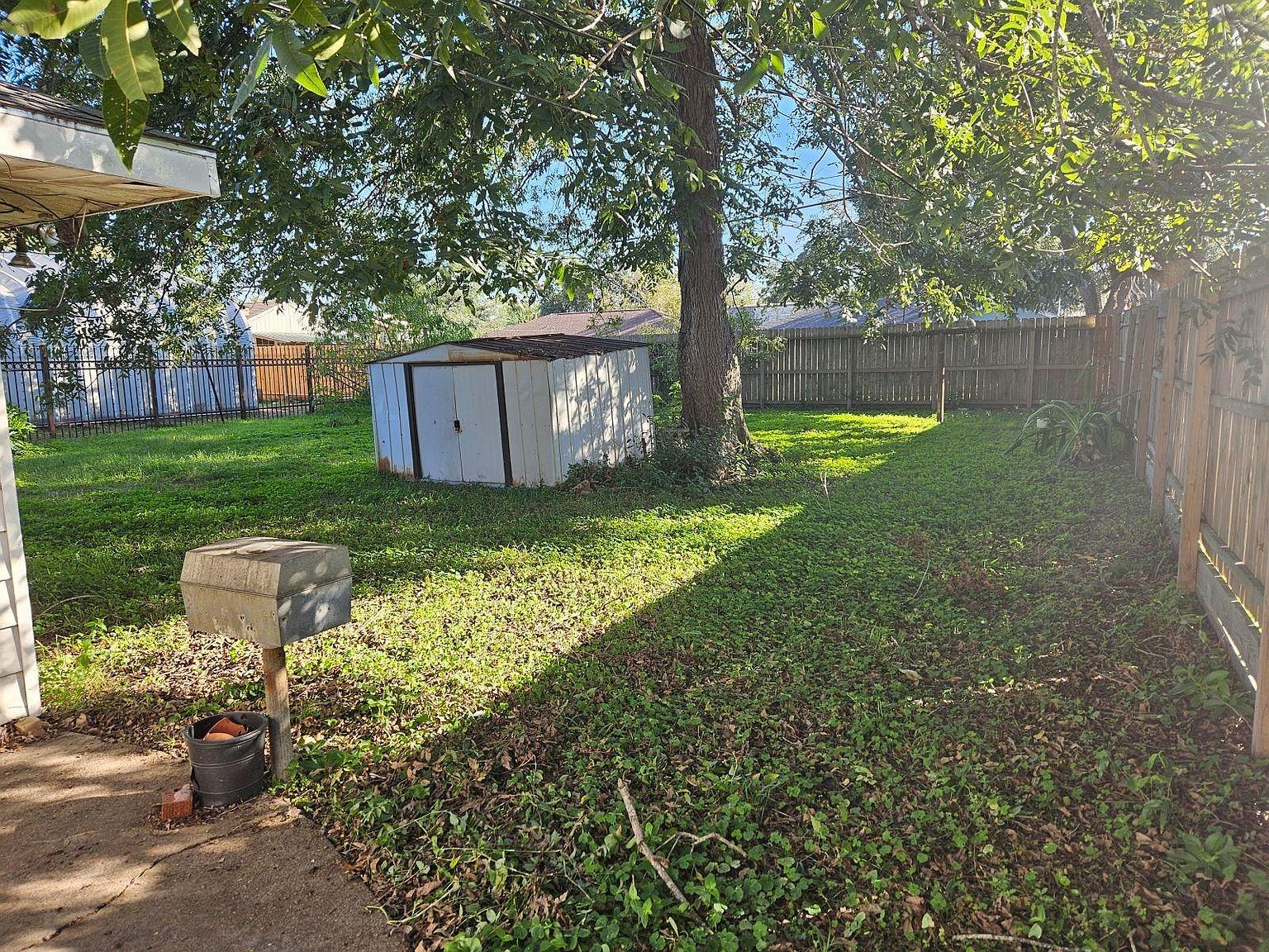 12406 Palmbeach St Houston, TX 77034 - Thumbnail 4