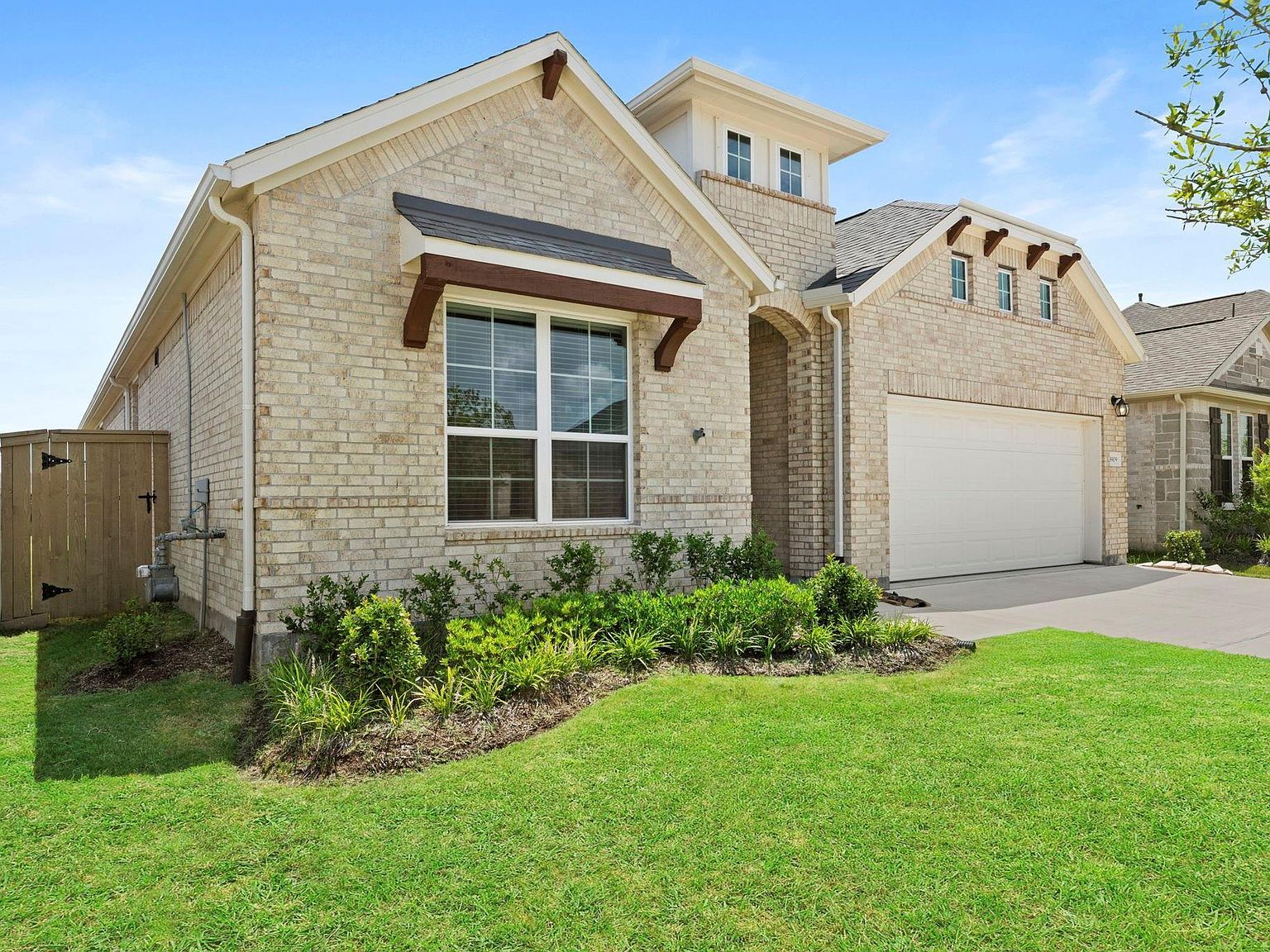 3909 Sterling Springs Ln, League City, TX, 77573 - Thumbnail 4
