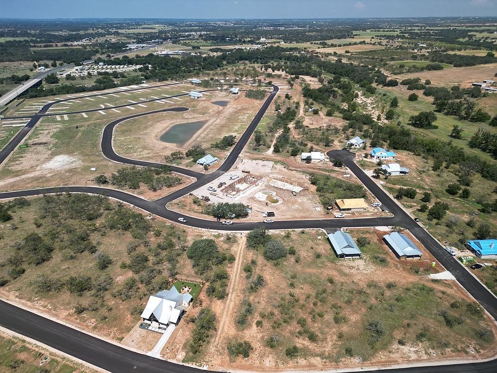 73 Ale Ct Fredericksburg, TX 78624 - Thumbnail 4