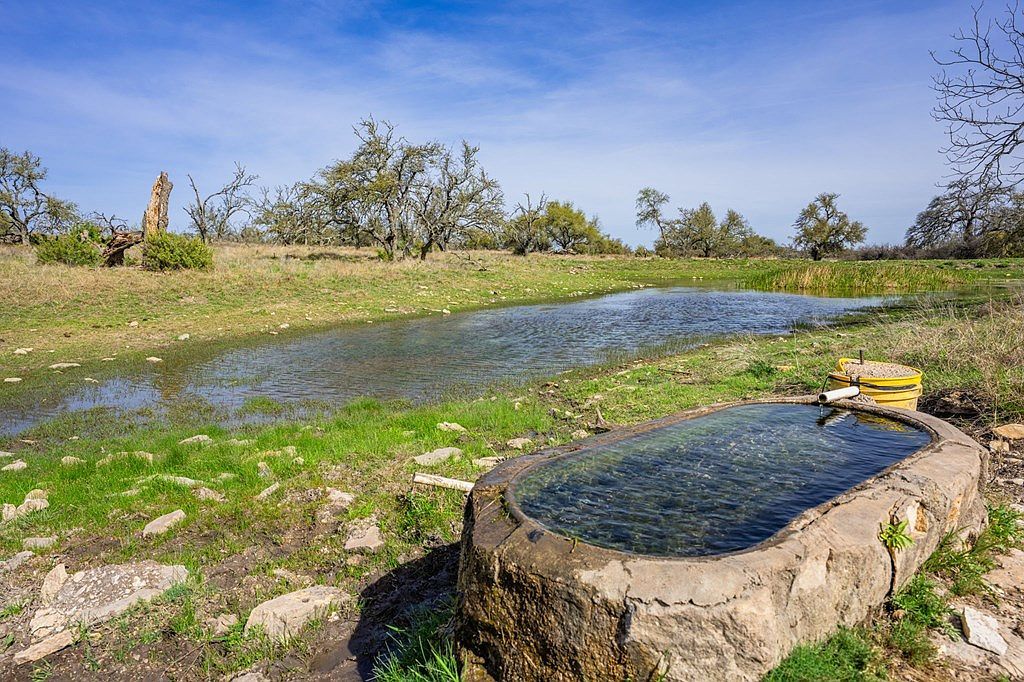 122 S Fallow Dr Kerrville, TX 78028 - Thumbnail 4