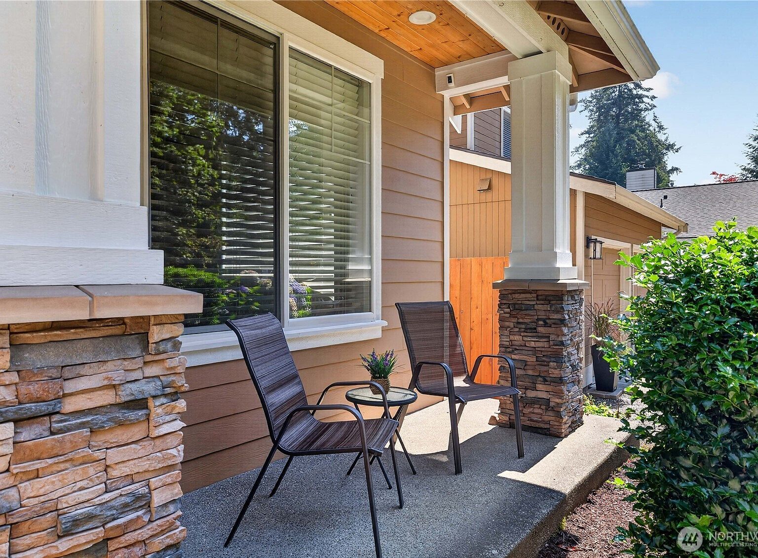 25528 Lake Wilderness Place SE Maple Valley, WA 98038 - Thumbnail 4