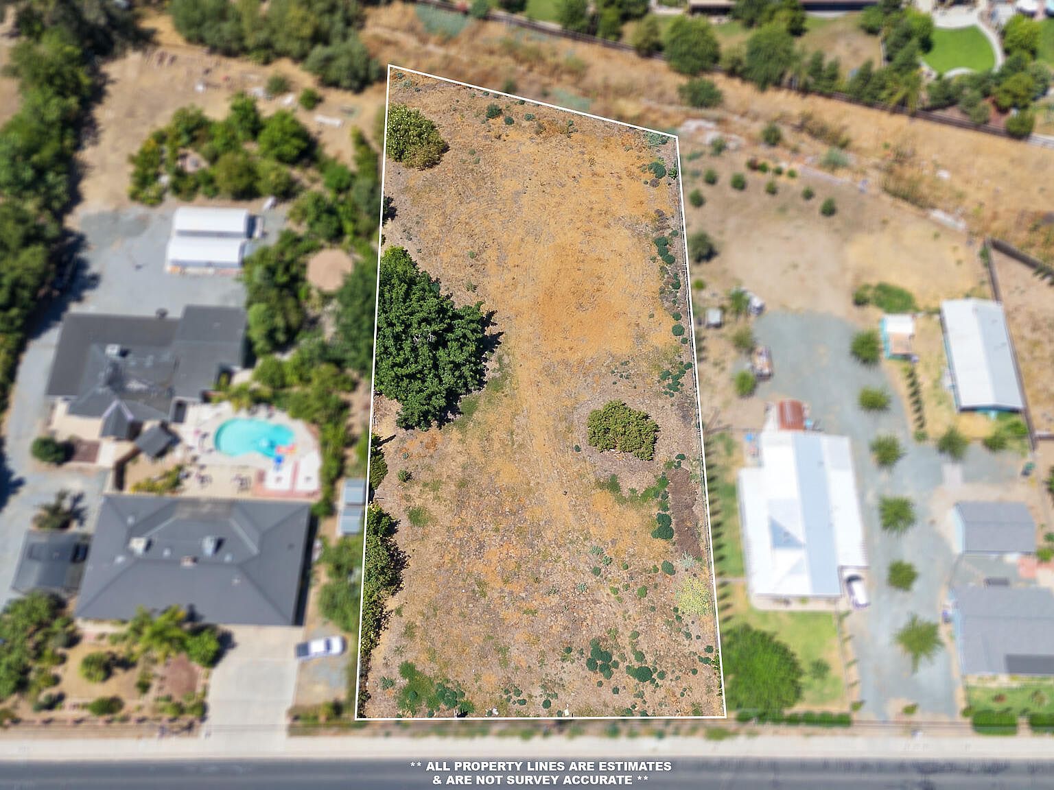 2296 W Henderson Ave Porterville, CA 93257 - Thumbnail 4