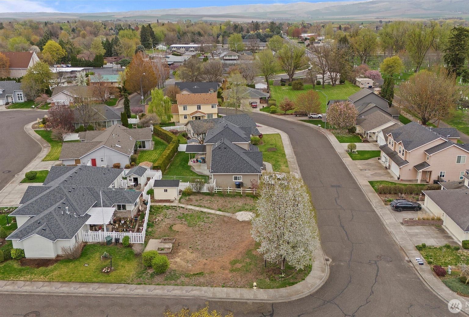 35 Parkwood Cir Walla Walla, WA 99362 - Thumbnail 4