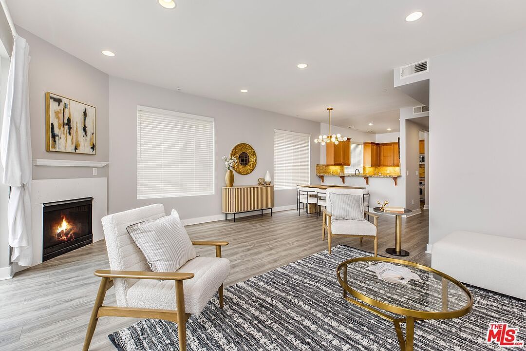 11851 Laurelwood Dr APT 102 Studio City, CA 91604 - Thumbnail 4