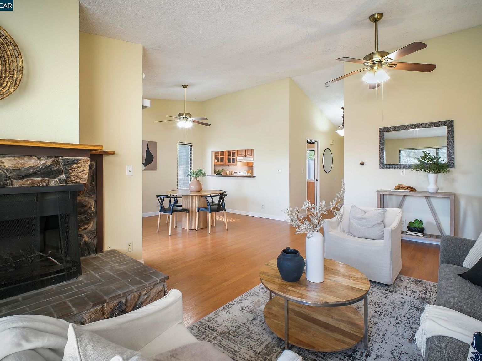 1487 Ashwood Dr Martinez, CA 94553 - Thumbnail 4