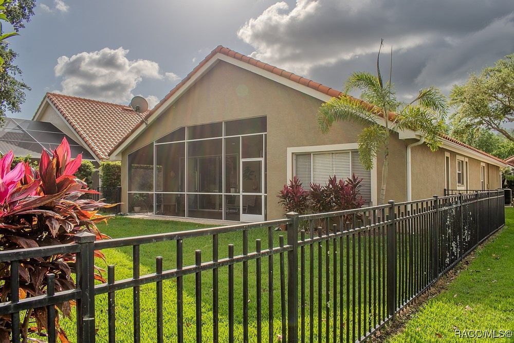 18919 Place Marquette Lutz, FL 33558 - Thumbnail 4