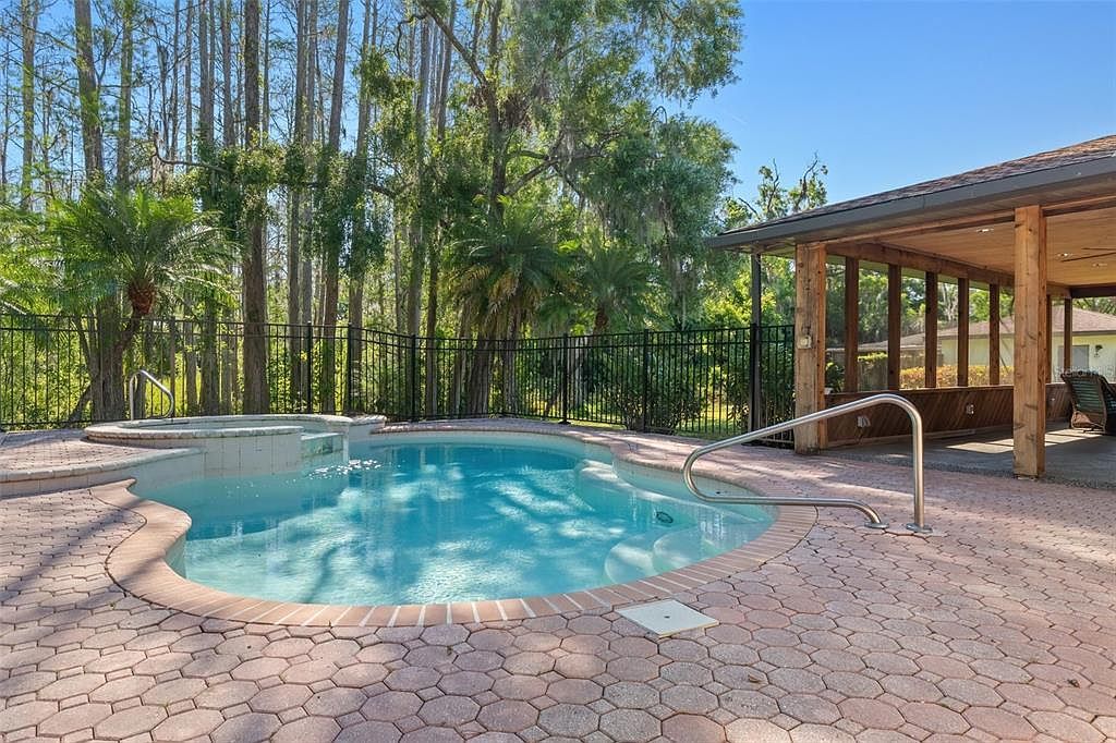 19019 3rd St NE Lutz, FL 33549 - Thumbnail 4