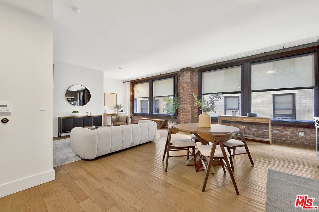 460 S Spring St APT 1110 Los Angeles, CA 90013 - Thumbnail 4