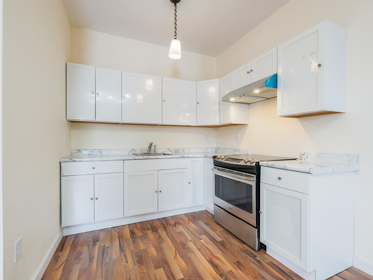 161 S Johnson St Berlin, WI 54923 - Thumbnail 4