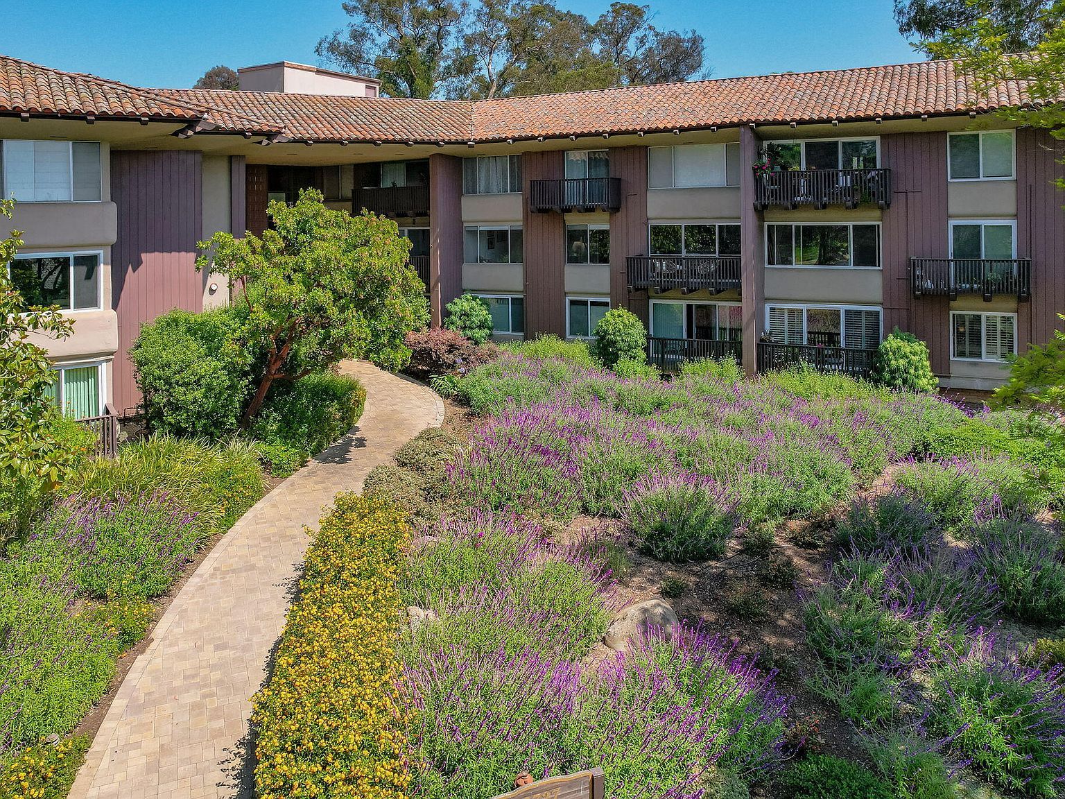 2727 Miradero Dr APT 301 Santa Barbara, CA 93105 - Thumbnail 4