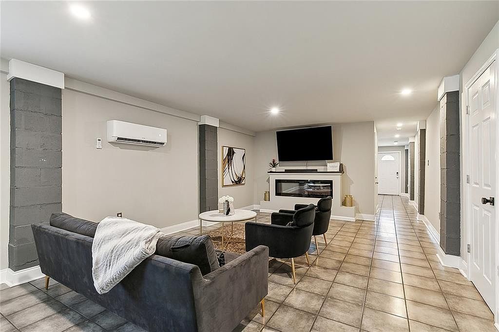 2558 Prentiss Ave New Orleans, LA 70122 - Thumbnail 4