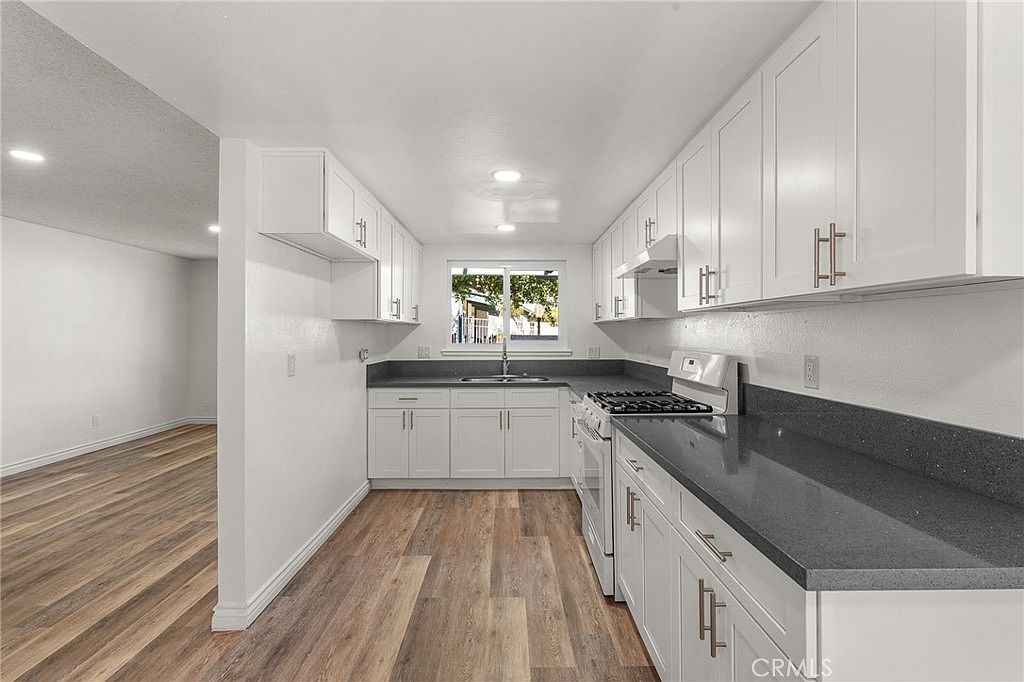 3600 Mountain Ave UNIT 14F San Bernardino, CA 92404 - Thumbnail 4