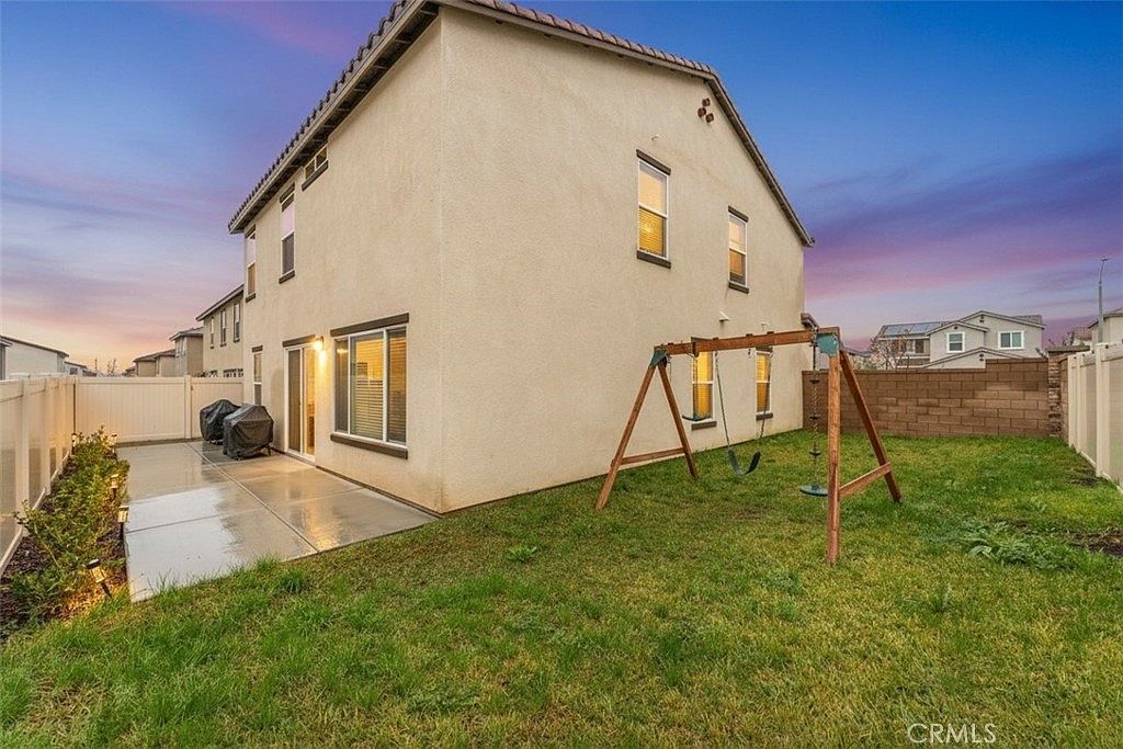 28441 Dusky Willow Dr Nuevo, CA 92567 - Thumbnail 4