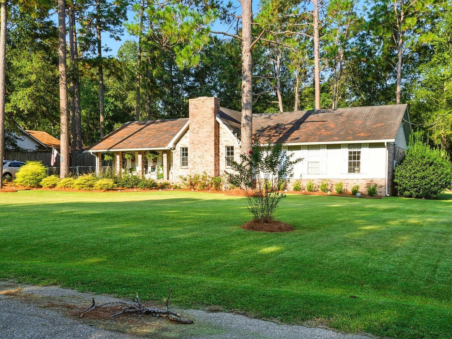 603 Maplewood Dr Hattiesburg, MS 39402 - Thumbnail 4