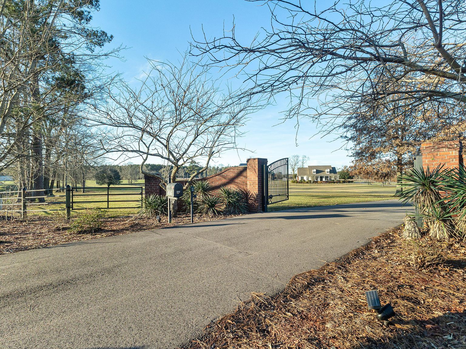 100 Deerfield Farm Columbia, MS 39429 - Thumbnail 4