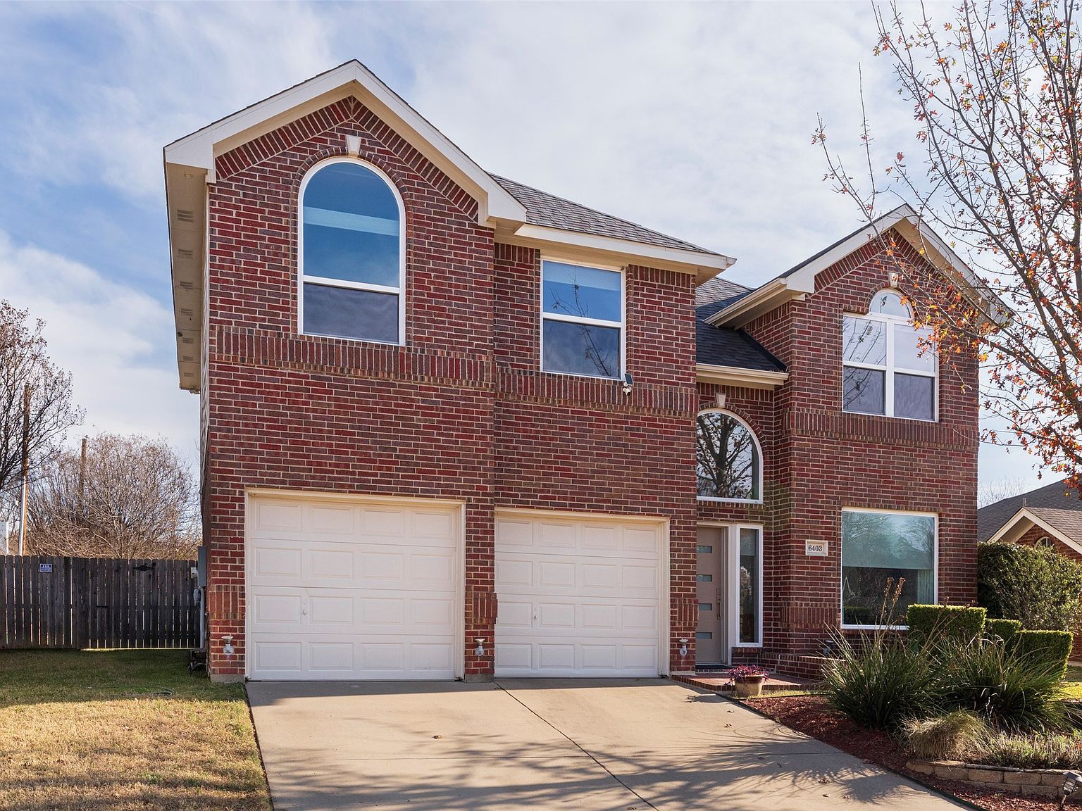 6403 Redstone Dr Arlington, TX 76001 - Thumbnail 4