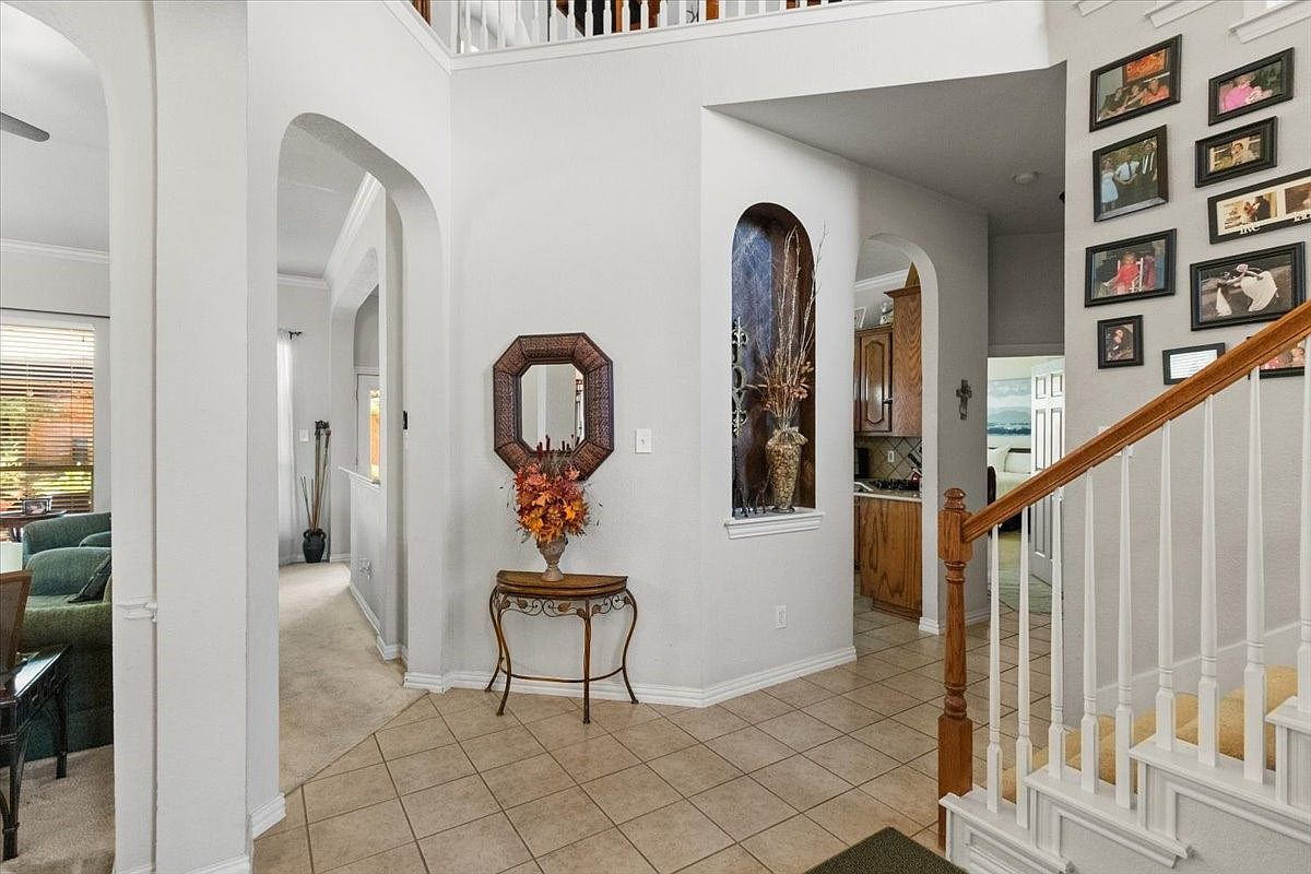 8402 Pecan Creek Dr Arlington, TX 76001 - Thumbnail 4