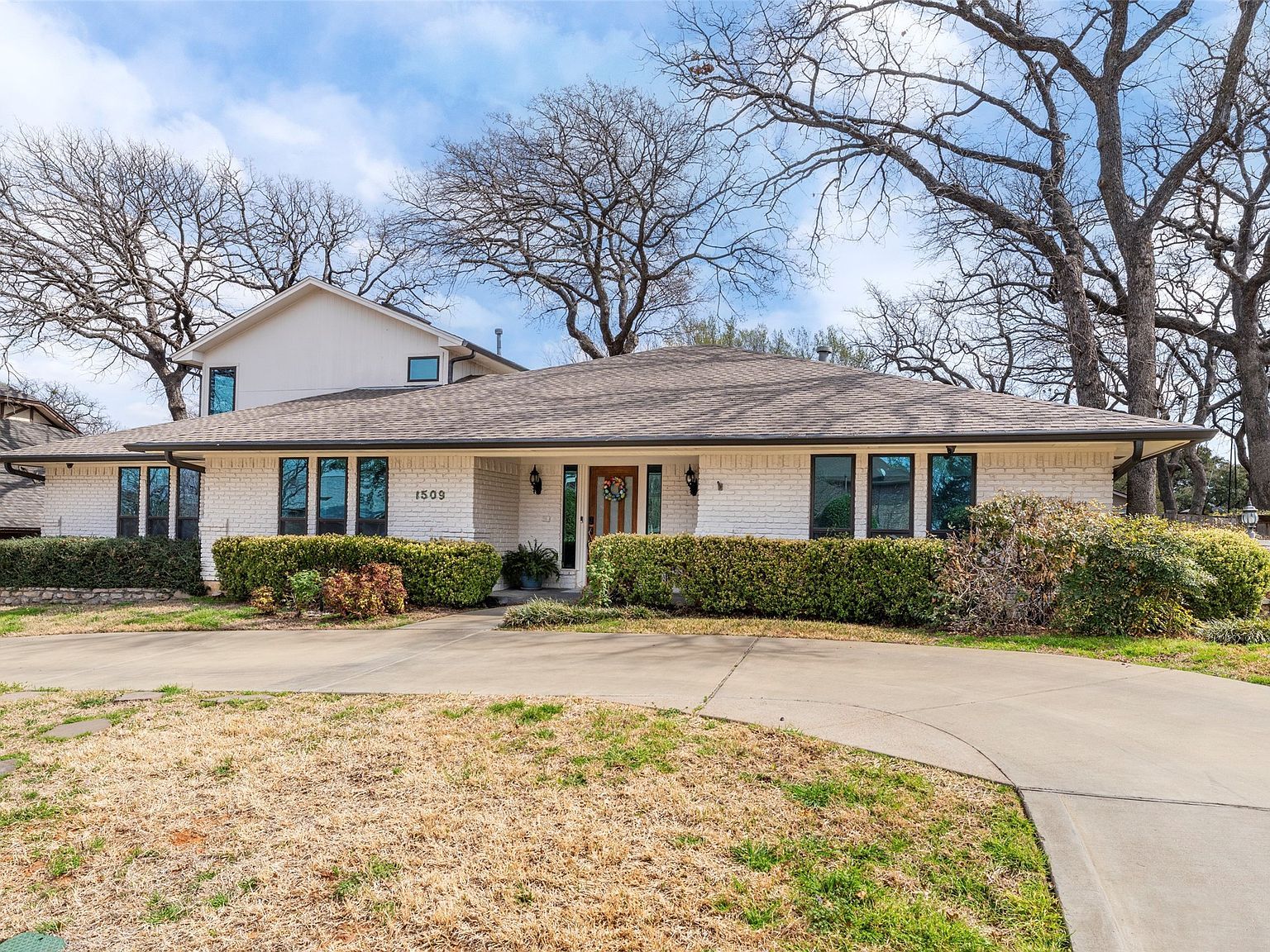 1509 Riverview Dr Arlington, TX 76012 - Thumbnail 4