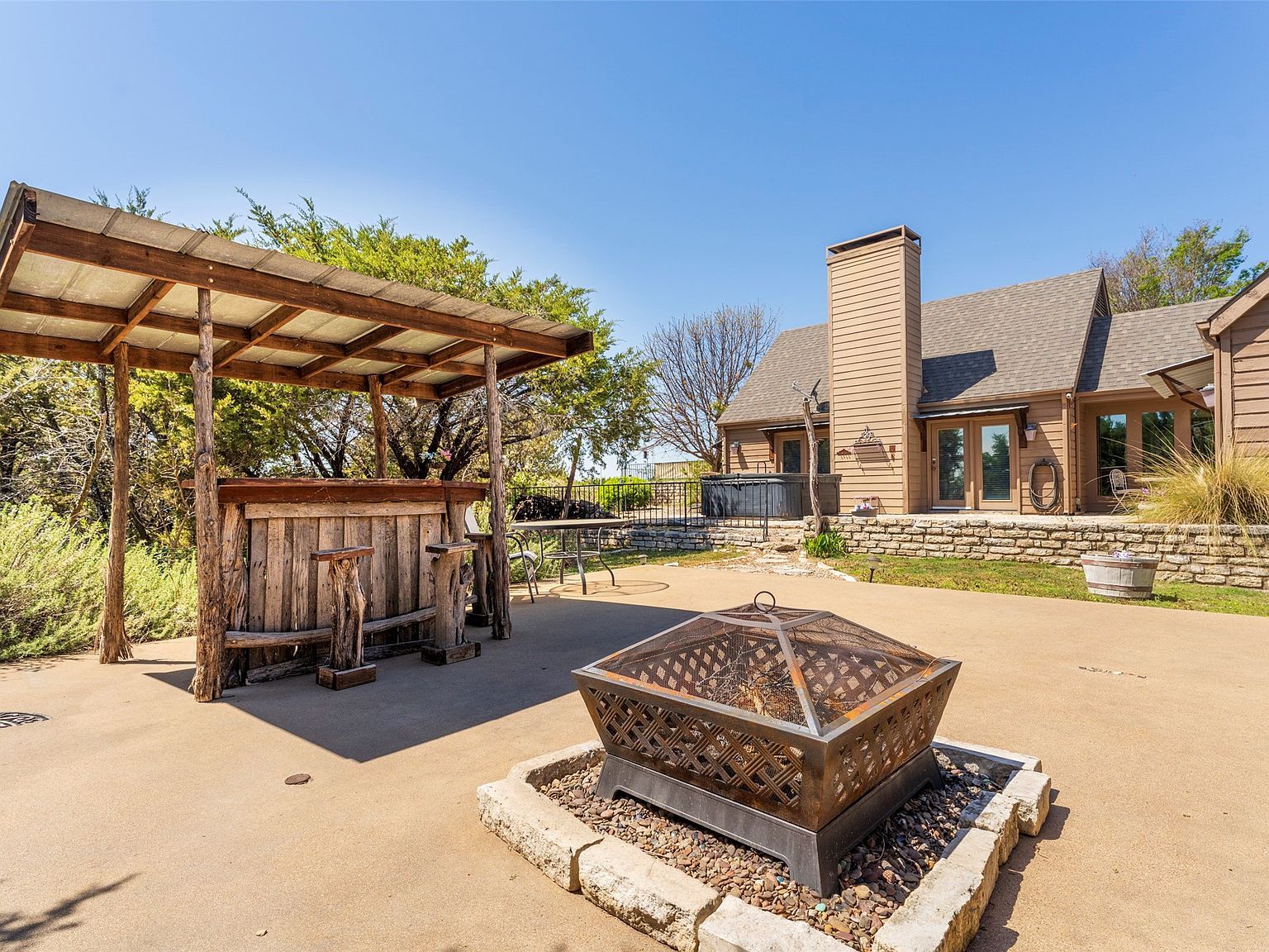 4918 Sonterra Ct Granbury, TX 76049 - Thumbnail 4