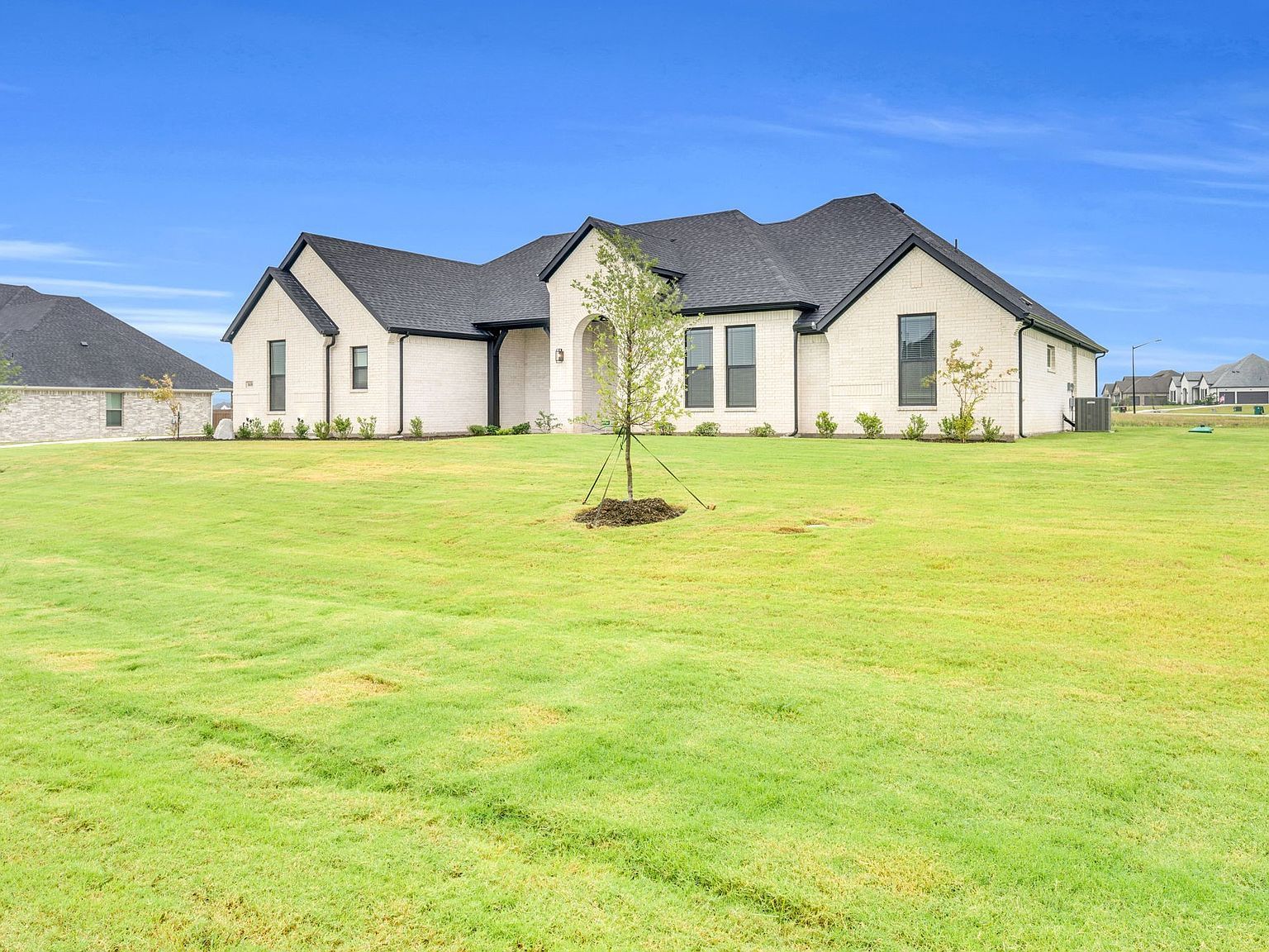 1610 Blackfoot Pkwy Waxahachie, TX 75165 - Thumbnail 4