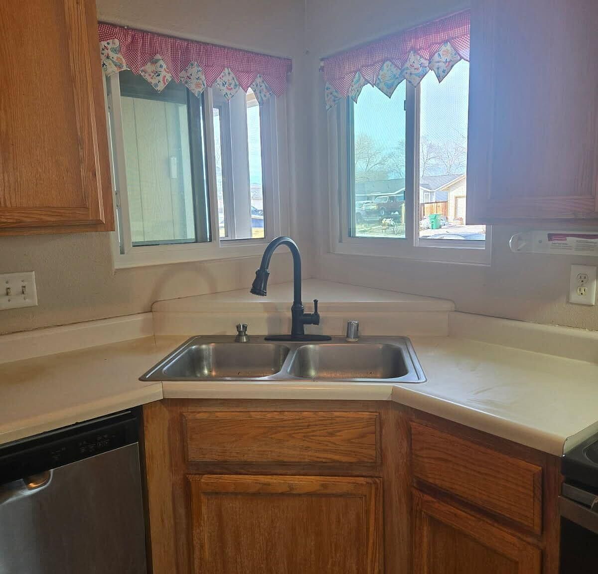 601 Nader Way Fernley, NV 89408 - Thumbnail 4