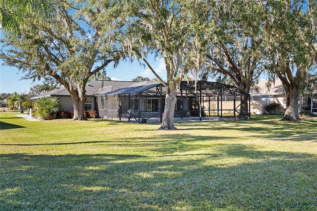 2926 Meadowood Ln Sebring, FL 33875 - Thumbnail 4