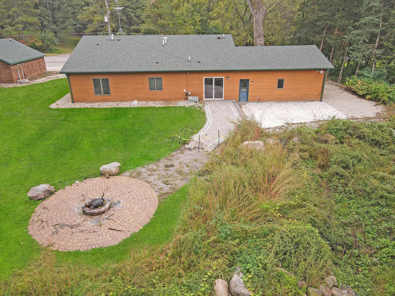 15889 Old Lake Rd Paynesville, MN 56362 - Thumbnail 4